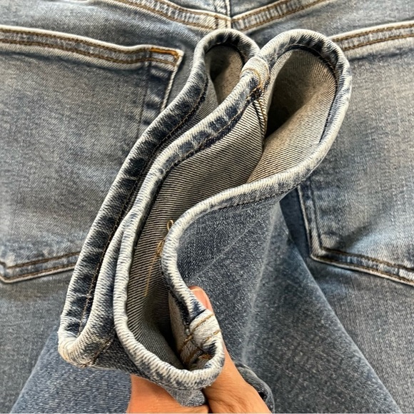 Re/Done 90s High Rise Wide Leg Loose Fit Button Fly Jeans in Rio Fade 27 Ankle - Picture 15 of 15